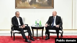 Azərbaycan və İran prezidentləri görüşür