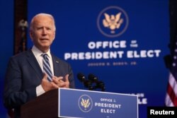 Joe Biden megválasztott elnök az egészségügyről beszél 2020. november 10-én Wilmingtonban.