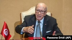 Tunis prezidenti Beji Caid Essebsi 