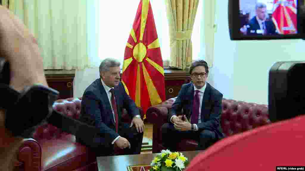 Outgoing North Macedonian President Gjorge Ivanov (left) welcomes his successor Stevo Pendarovski (right) in the presidential seat, Villa Vodno, after Pendarovski was sworn in at the parliament as the country's new president. Skopje, 12May2019. Source: Screenshot from an RFE/RL's Balkan Service video.