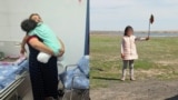 7-летняя Алуа Бекен из Казахстана потеряла ноги в ДТП с автобусом