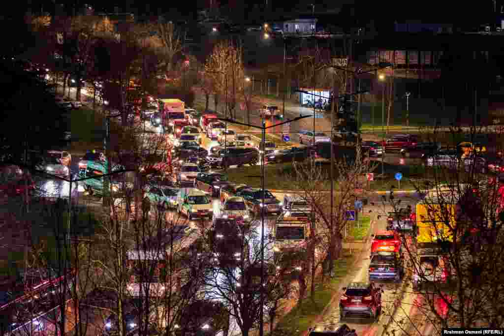 Numri një i Prishtinës, Përparim Rama, ka përsëritur vazhdimisht se ndërtimi i unazës së jashtme të qytetit do të lehtësonte trafikun. 