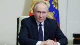Президент России Владимир Путин отодвинул на второй план вопрос о том, согласен ли он на предложение США о 30-дневном прекращении огня в Украине.