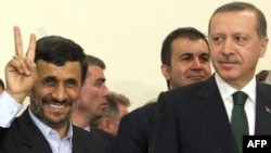Syria is expected to figure prominently in talks between Turkish Prime Minister Recep Tayyip Erdogan (right) and Iranian President Mahmud Ahmadinejad (left). (file photo)
