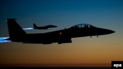 ԱՄՆ-ի ռազմական օդանավերը Իրաքի երկնքում՝ Սիրիայի տարածքում «Իսլամական պետության» օբյեկտներին օդային հարվածներ հասցնելուց հետո, արխիվ