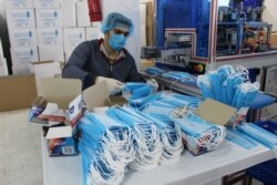 U poslednjih šest meseci, 46 država je uvelo ograničenja na izvoz medicinske opreme, uključujući maske, rukavice, sredstva za dezinfekciju i mehaničke ventilatore (fotografija iz Berlina)