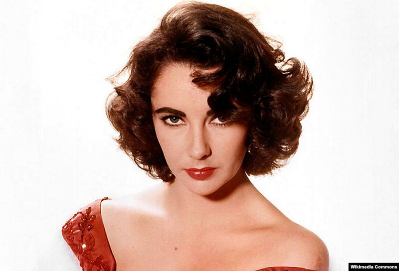 Elizabeth Taylor. Məşhur &quot;Kleopatra&quot; filmi ilə daha çox tanınır. Hollivudda qonorarı 1 milyon dolları ötmüş ilk aktrisa.