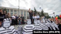 La Chișinău în cursul protestelor împotriva invalidării alegerilor locale