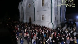 Відзначення Великодня у Святогірській лаврі, яка нині перебуває в користуванні УПЦ (Московського патріархату), 19 квітня 2020 року