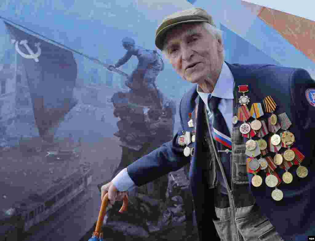 Ветеран Второй мировой войны на параде Победы