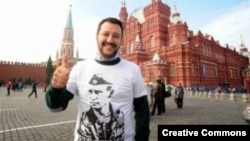 Matteo Salvini takes a photo on Red Square durng his stay in Moscow in 2014.