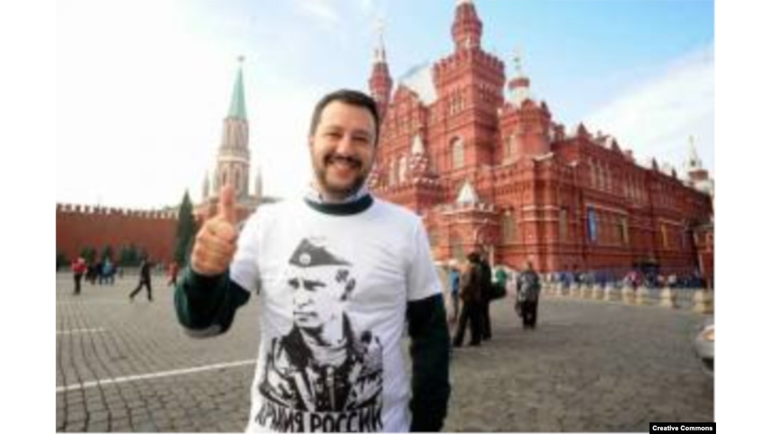 Лидер итальянской Лиги Маттео Сальвини на Красной площади в 2014 году