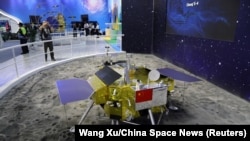 Një model i sondës kineze Chang'e-4 