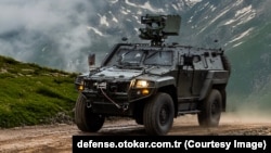 Cobra II, un vehicul blindat tactic ușor 4×4.