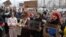Мітинг під будівлею КМДА з вимогою відставки міського голови Віталія Кличка