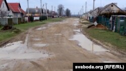 Дарога на вуліцы ў Кабаках