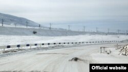 Հայաստանի ավտոճանապարհներից մեկը ձմռանը, արխիվ