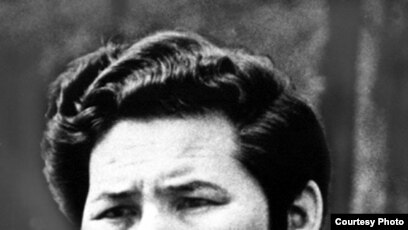 Арық қызды есектің ішіне кіргізді