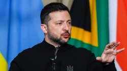 Ukrainian President Volodymyr Zelenskyy gestures as he speaks at a joint press conference. (file photo)