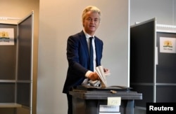 Герт Вілдерс голосує в Гаазі, 15 березня 2017 року