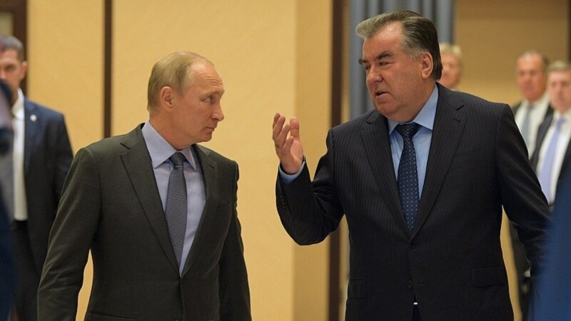 Путин прибыл в Душанбе на саммит лидеров стран СНГ