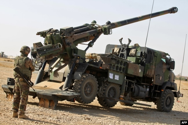 İraqda Fransa ordusunun CAESAR haubitsası.