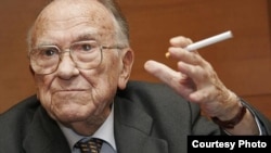 Сантьяго Каррильо.