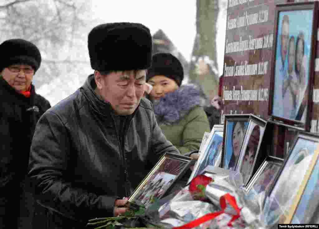 Самолет выполнял рейс по маршруту Гонконг - Стамбул.