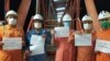 عکسی از اعلام حمایت کارکنان یک سکوی گازی از اعتصاب همکاران خود در شرکت پایانه‌های نفتی خارک