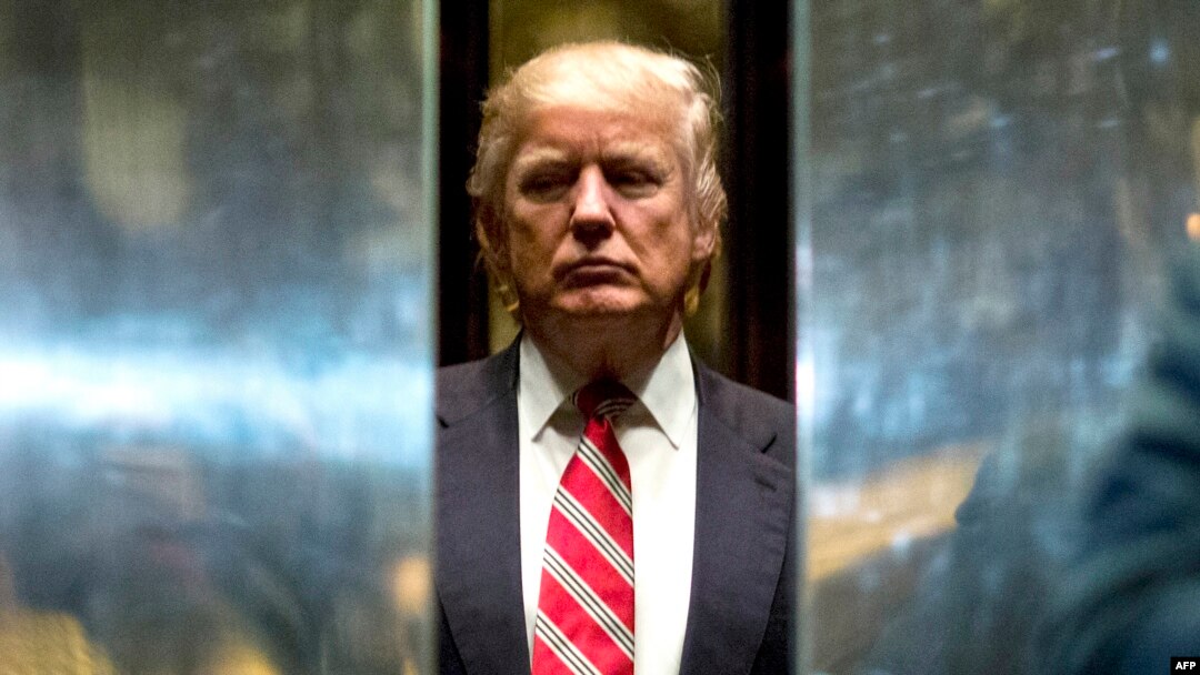 Isti ljudi koji su vodili telefonske izborne ankete i koji su pogrešili, sada sprovode istraživanja popularnosti. Nameštena su kao i pre: Donald Tramp