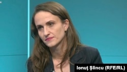 Romanian Foreign Minister Oana Toiu in RFE/RL's Bucharest studio on October 30. 