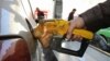 مصرف بنزین در ایران به «۹۰ میلیون لیتر» در روز رسید