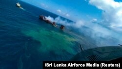 Tanker X-Press Pearl gorio je gotovo dvije sedmice