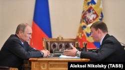 Владимир Путин и Андрей Турчак. Архивное фото

