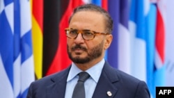 انور قرقاش