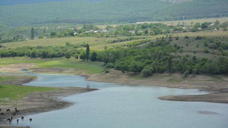 В Крыму верховья Белогорского водохранилища обмелели из-за засухи (+ фото)