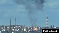 НПЗ «Башнефть-Новойл» вже зазнавав ударів безпілотників раніше, на фото – у вересні 2025 року