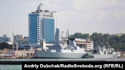 Есмінець Великої Британії Duncan та канадський фрегат Toronto пришвартовані у порту Одеса