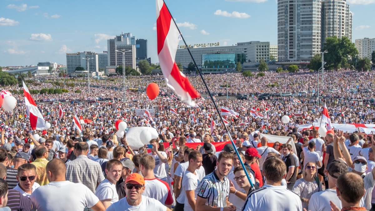 Польща видала ордери на арешт громадян Білорусі через вимушену посадку літака у Мінську 2021 року