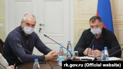 Російський глава Криму Сергій Аксенов і віцепрем'єр Росії Марат Хуснуллін, архівне фото