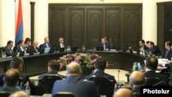 Կառավարության նիստ, արխիվ