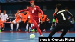 مسابقه بین تیم های فوتسال زنان ایران و ازبکستان