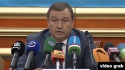 Тожикистон МСК раиси Бахтиёр Худоёрзода.