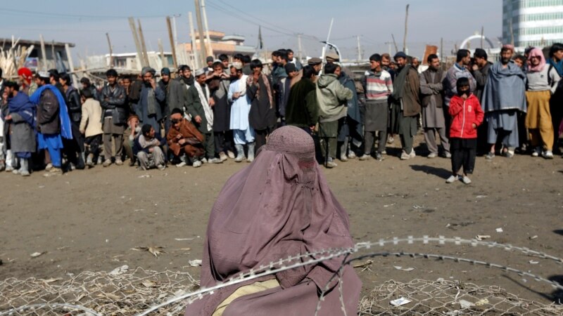 د سره صلیب نړیواله کمېټه: افغانان له سختو کړاونو سره مخ دي