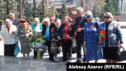 Бывшие узники фашистских лагерей. Алматы, 11 апреля 2011 года.
