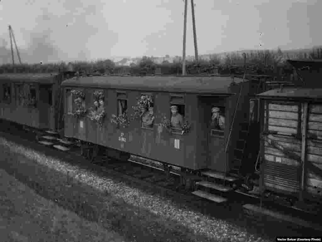 The final train home...