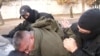 Супрацоўнікі ФСБ затрымліваюць Дзьмітрыя Штыблікава. Севастопаль, 10 лістапада 2016 году