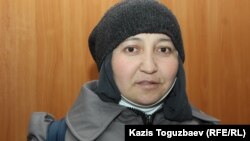 Жанна Өмірова жазасын жеңілдету өтініші қаралған сот процесінде отыр. Алматы облысы, 21 желтоқсан 2018 жыл.