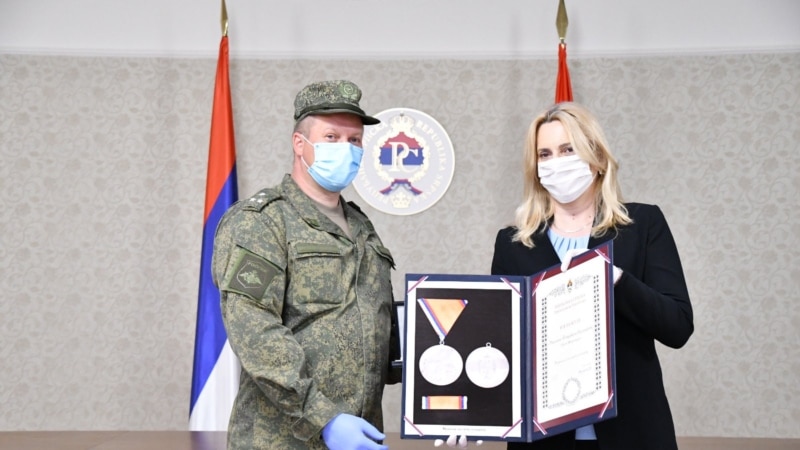 Predsjednica RS odlikovala odred oružanih snaga Rusije za podršku u borbi protiv virusa 