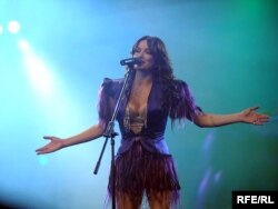 Severina a reprezentat Croația la Eurovision în anul 2006 și are o carieră de succes în țările din Balcani.